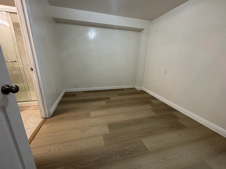 328 Santa Barbara Ave — Photo 3