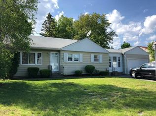 107 Glenbrook Rd, Warwick, RI 02889