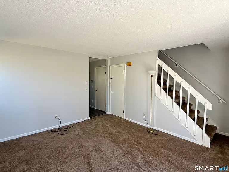 84 Wilmot St — Photo 4