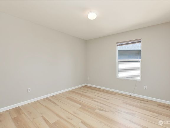 4th image of 23235 SE 262nd Ct