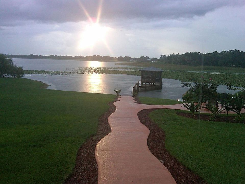 1st image of 3220 Lake Breeze Dr