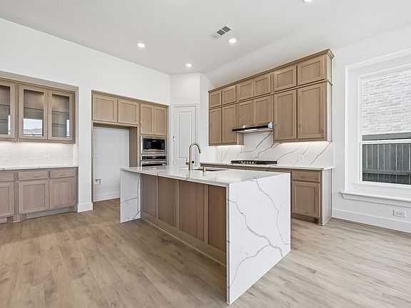 4th image of 1741 Wild Berry Way