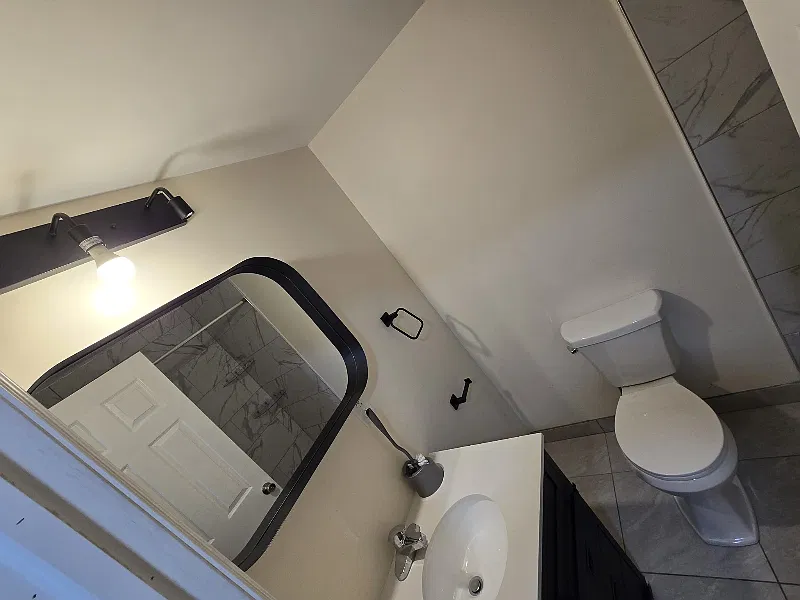 One Bedroom In Heart of Westside Scranton — Photo 3