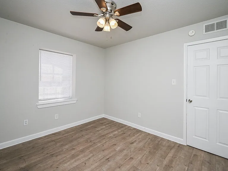 1518 East Ave #104 — Photo 16