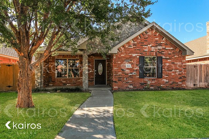 1st image of 2114 SE 41st Ave
