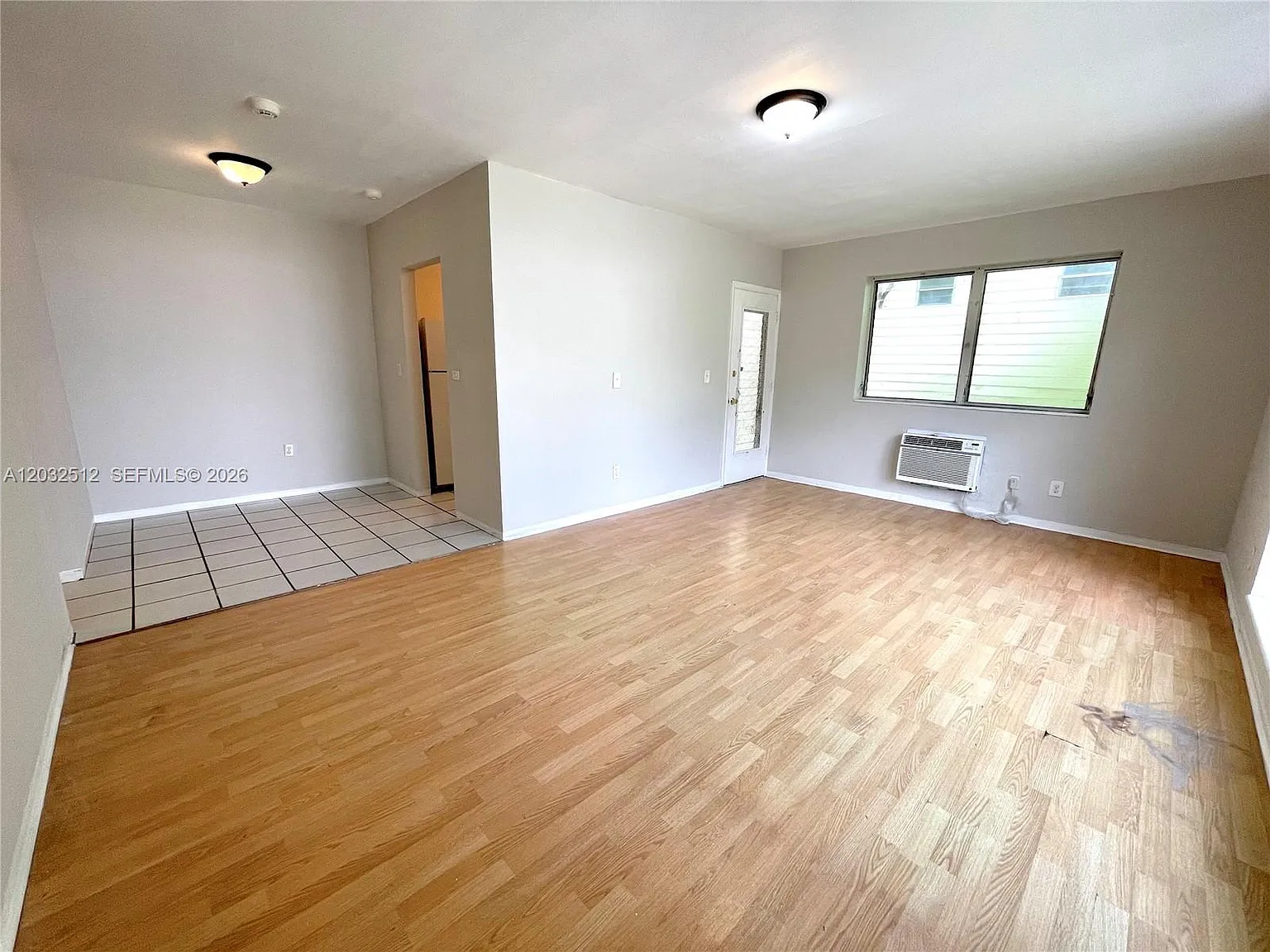 Bufferd Condo — Photo 4