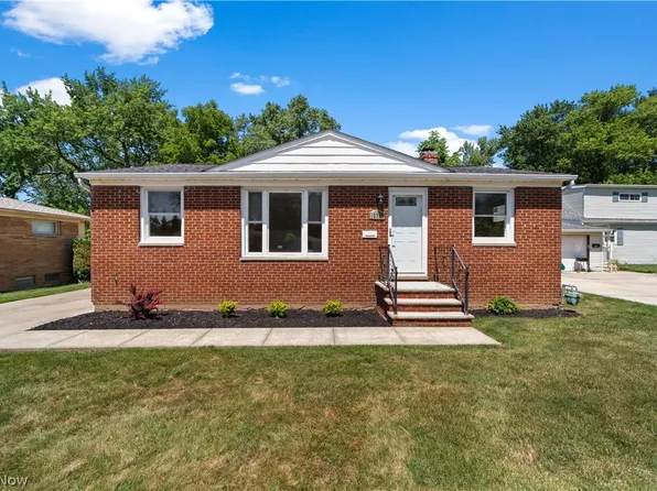 10730 Ronald Dr, Parma, OH 44130