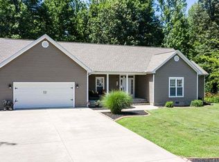 8265 Danube Dr, West Paducah, KY 42086