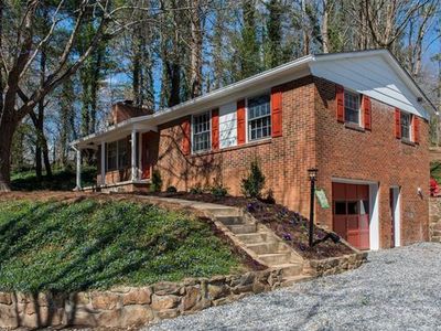 7 Lakeside Dr, Asheville, NC, 28806