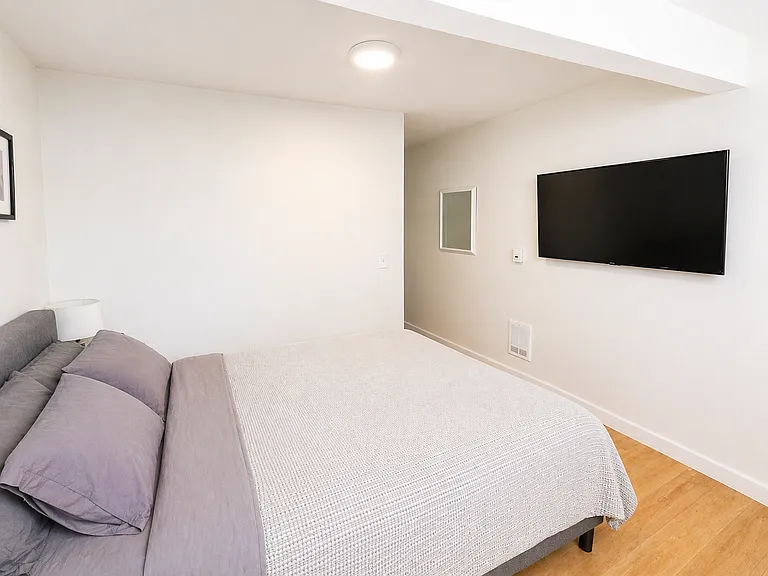103 Bellevue Ave E #502 — Photo 3