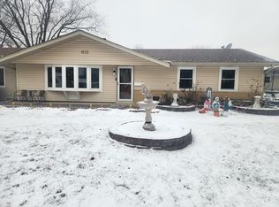 1832 W Weathersfield Way, Schaumburg, IL 60193