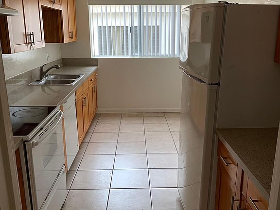 Remodeled Kitchen with Breakfast Nook