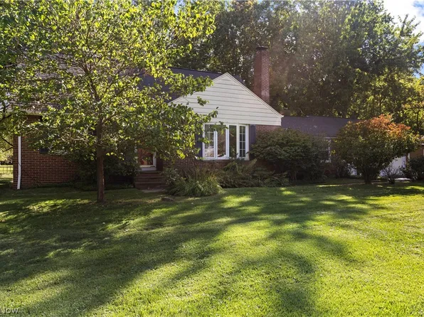 4480 Ammon Rd, Cleveland, OH 44143