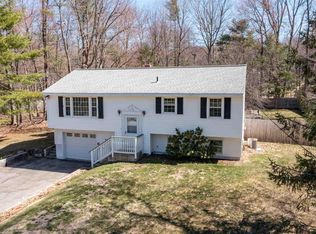 7 Westgate Rd, Derry, NH 03038