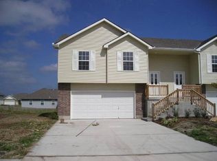 1020 Kaycee Dr, Raymore, MO 64083