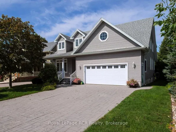 221 Emerald Dr, Saugeen Shores, ON N0H 2L0