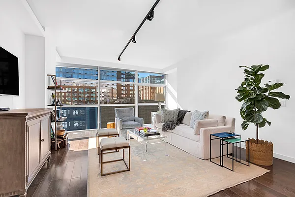 Sold by Compass | media 4