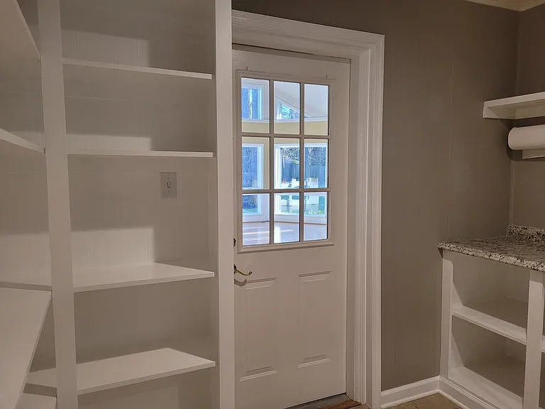 Kitchen pantry