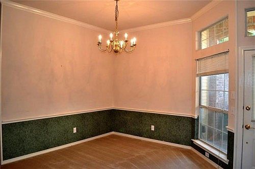 5th image of 2705 Park Ave
