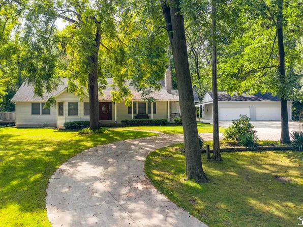 1441 S Otter Creek Rd, Monroe, MI 48161