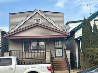 1010 W Walker St, Milwaukee, WI 53204