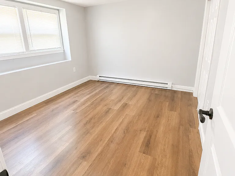Bedroom #2 (Empty)