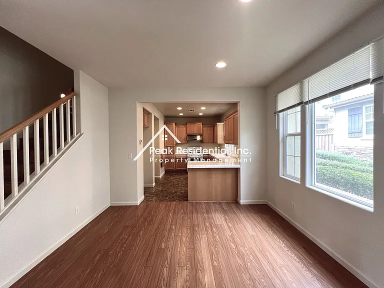 882 Bullion Ln — Photo 7