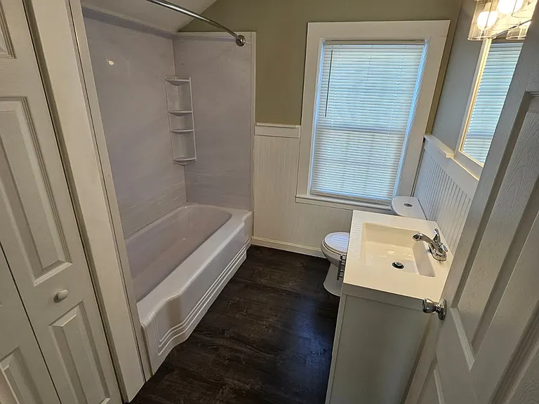 125 West St — Photo 8