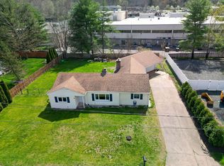 6 Oak Rd, Cromwell, CT 06416