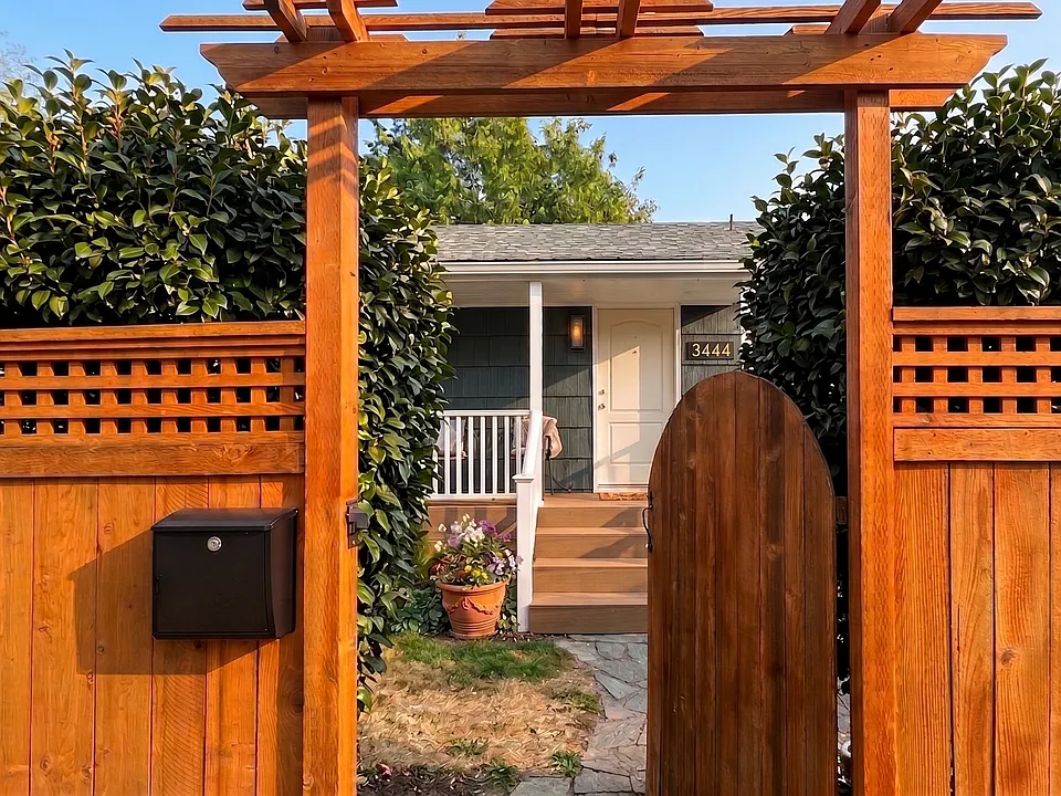 3444 34th Ave W