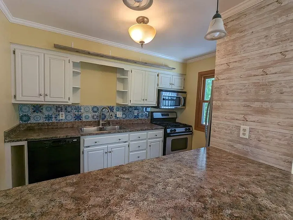 1395 Elm Ct