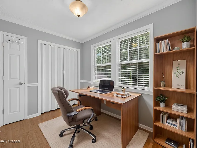 11 Julius Cir — Photo 9