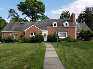 6 Monterey Dr, Mount Vernon, NY 10552
