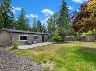 18689 2nd Ave NE, Suquamish, WA