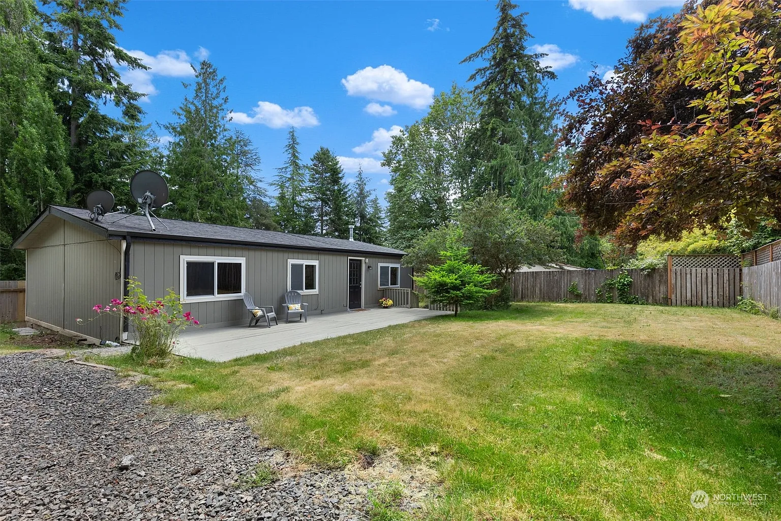 18689 2nd Ave. photo 1