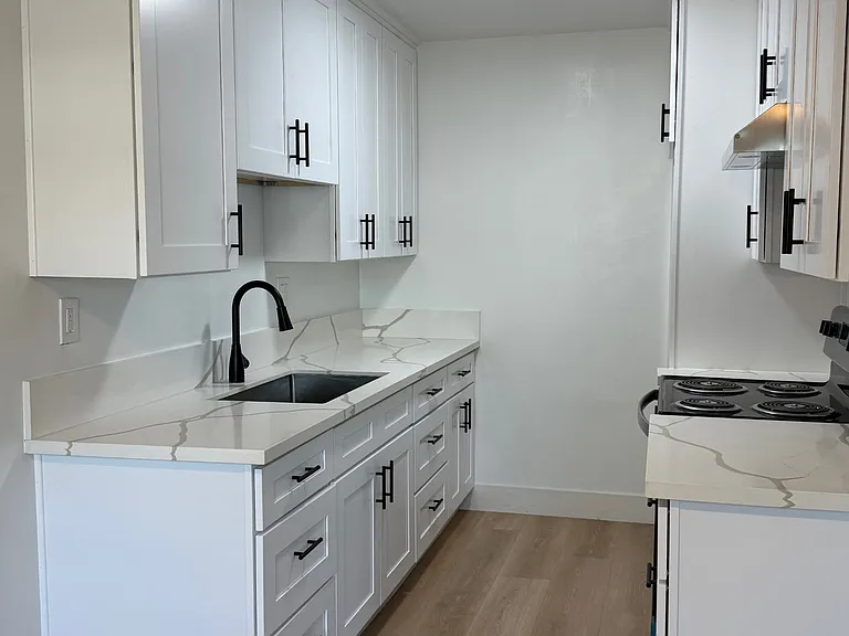 Buena Capri Apartmetents — Photo 6