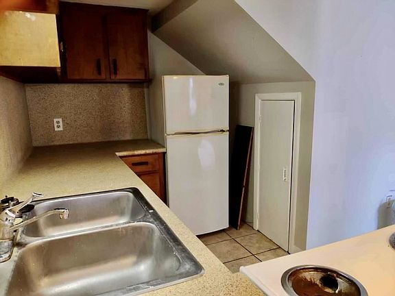 3rd image of 801 S Carancahua St APT 2