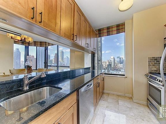 2nd image of 418 E 59th St APT 21B