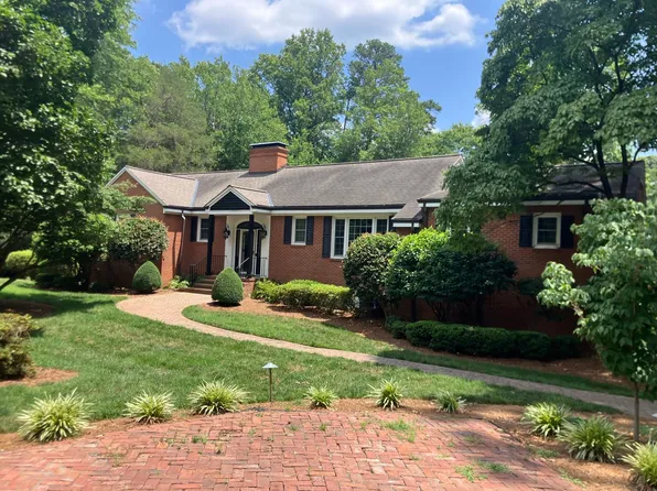 5503 Currituck Pl, Greensboro, NC 27407