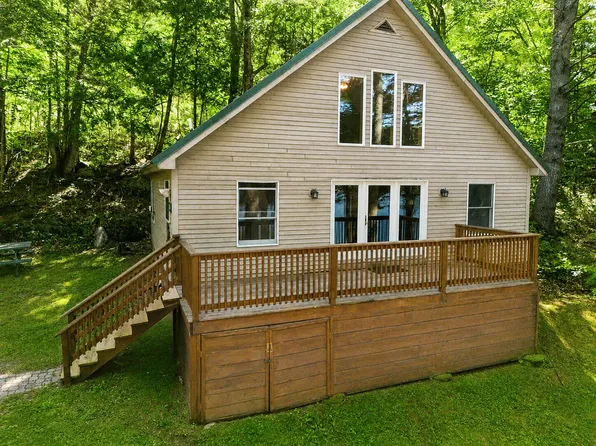 1 Lakeside Drive, Caratunk, ME 04925