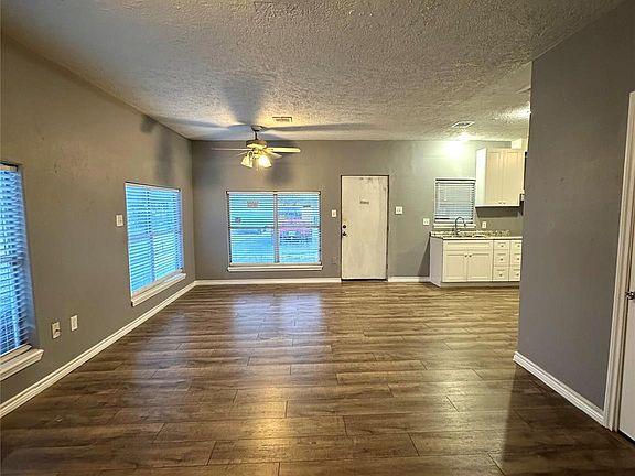 4th image of 8611 Findlay St