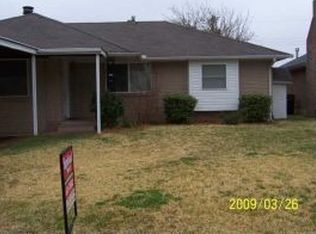 919 SW 3rd St, Moore, OK 73160