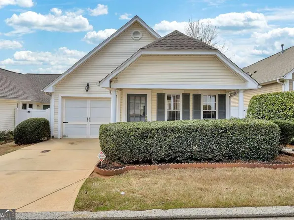 100 Highland Falls Dr, Hiram, GA 30141