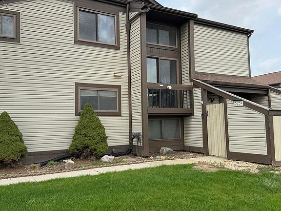 5th image of 5254 Westbury Dr #14-D