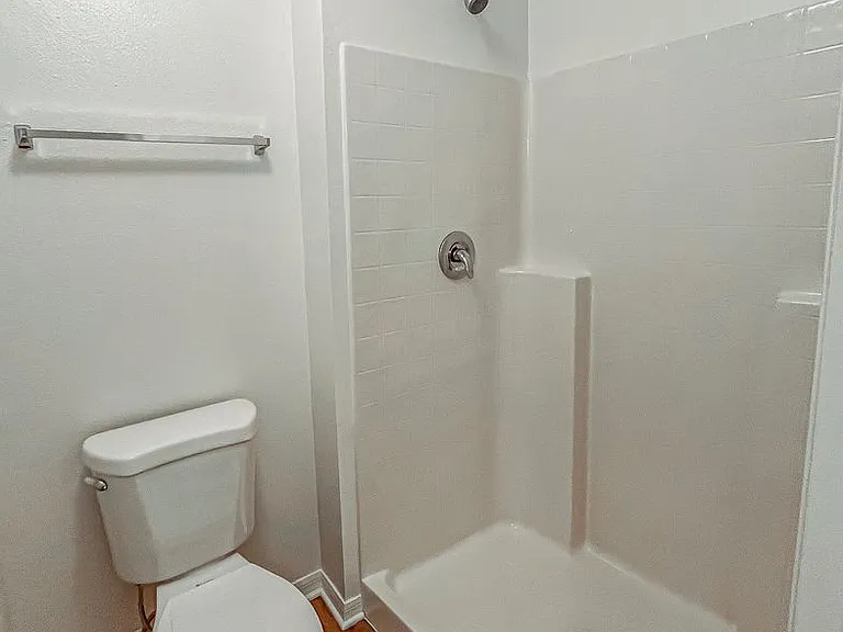 7867 Country Chase Ave — Photo 10
