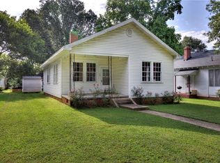 39 Akron St, Cartersville, GA 30120