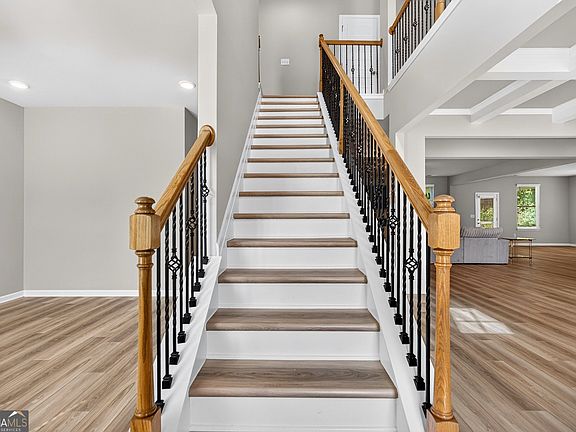 4th image of 1029 Homer Ln