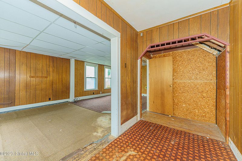 5th image of 14 Cooper Avenue