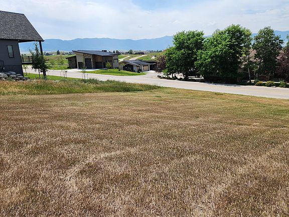 5th image of Eagle Ridge Dr #H-8