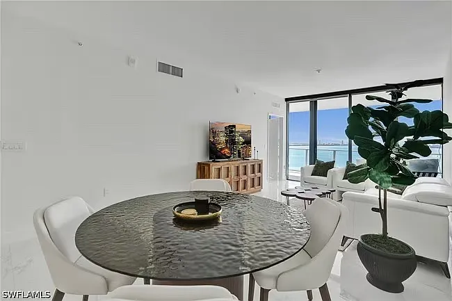 3 bed, 1783 sqft, $9,000 — Photo 4